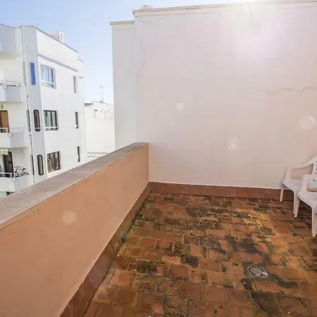 Apartment Cozy Near The Sea With Wifi And Pool